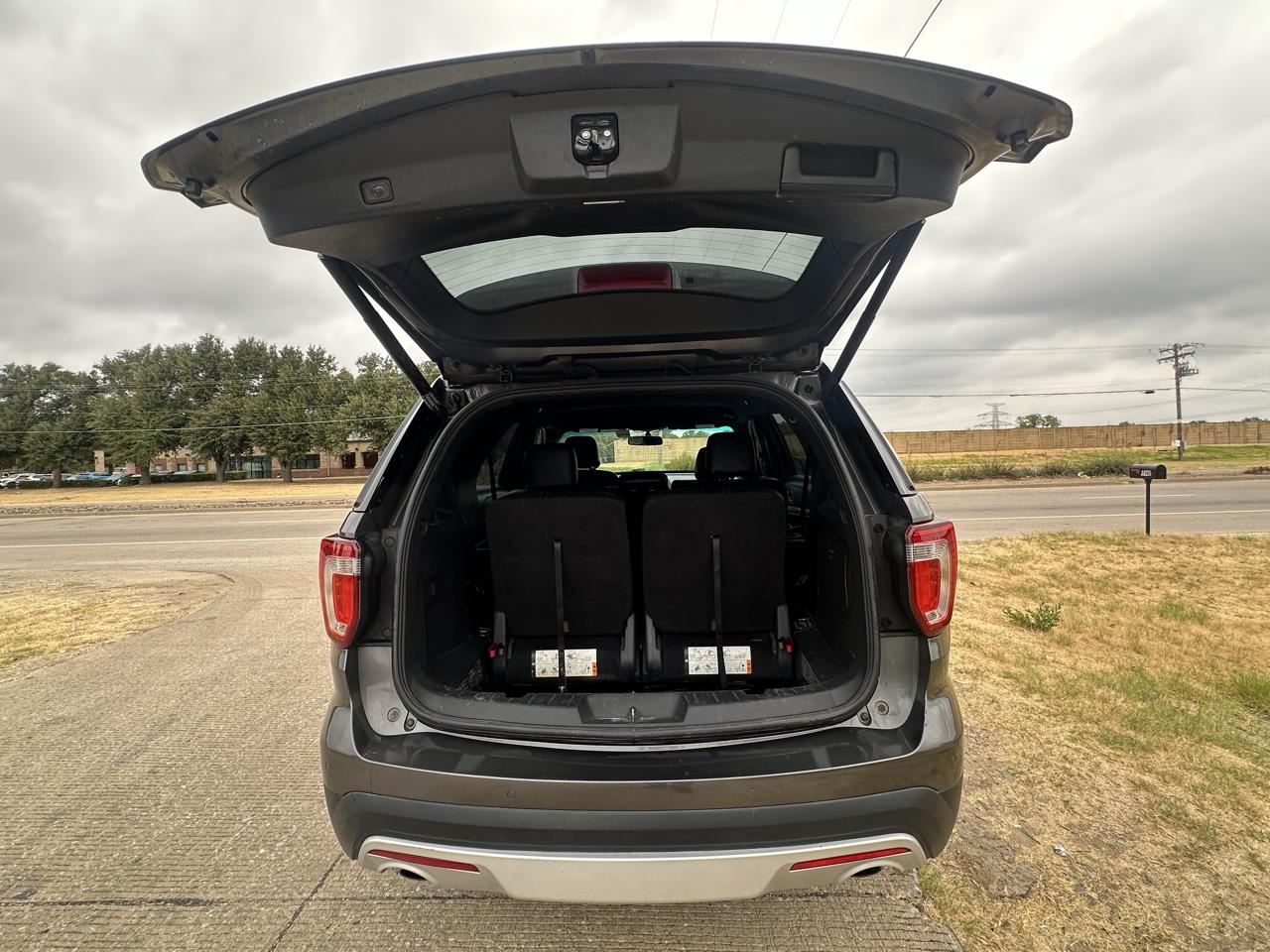 Ford Explorer XLT FWD 2016