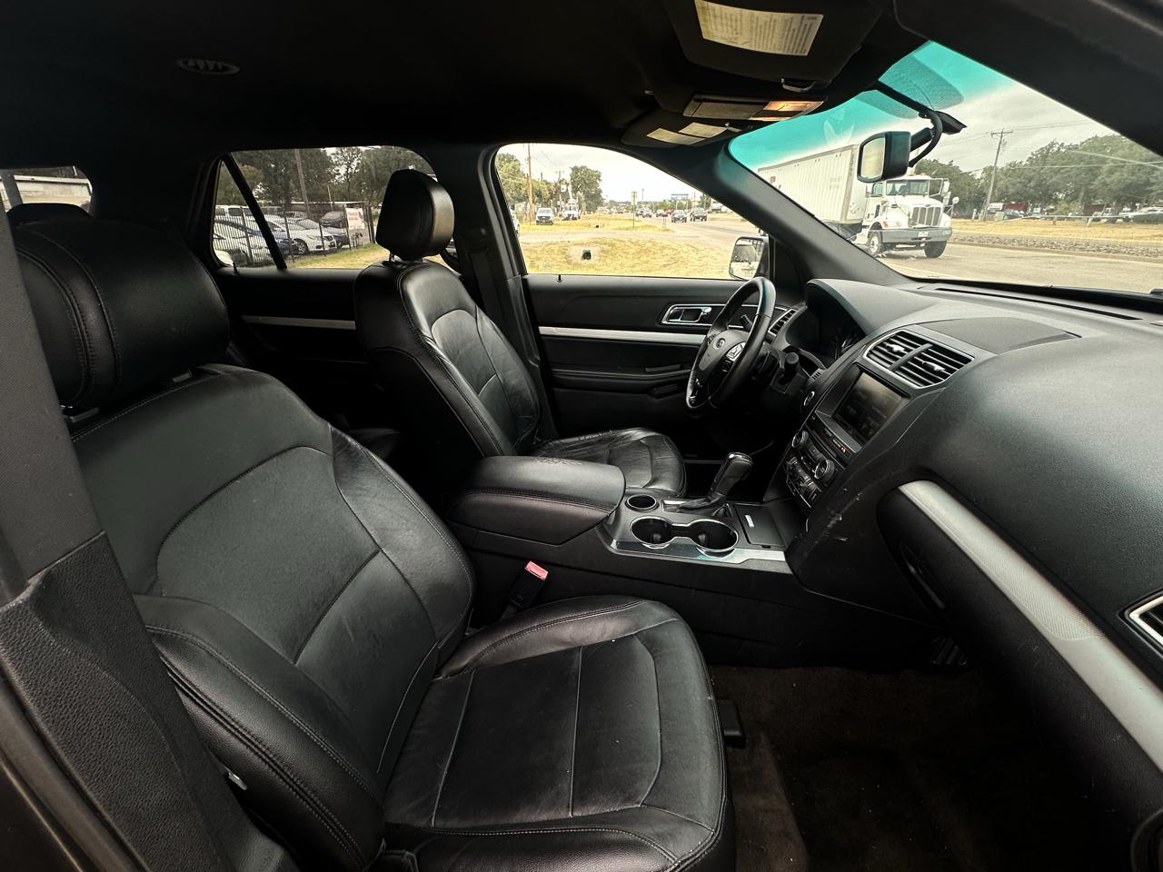 Ford Explorer XLT FWD 2016