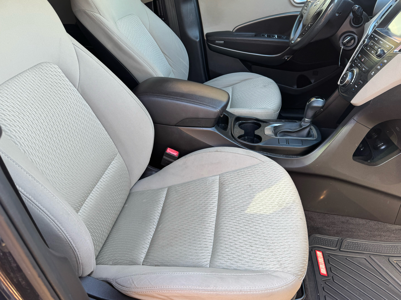 Hyundai Santa Fe SE FWD 2018