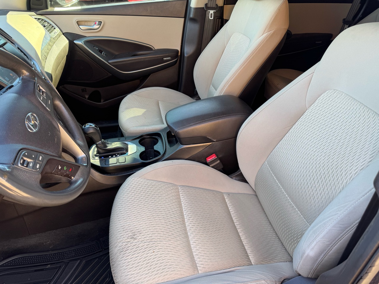 Hyundai Santa Fe SE FWD 2018