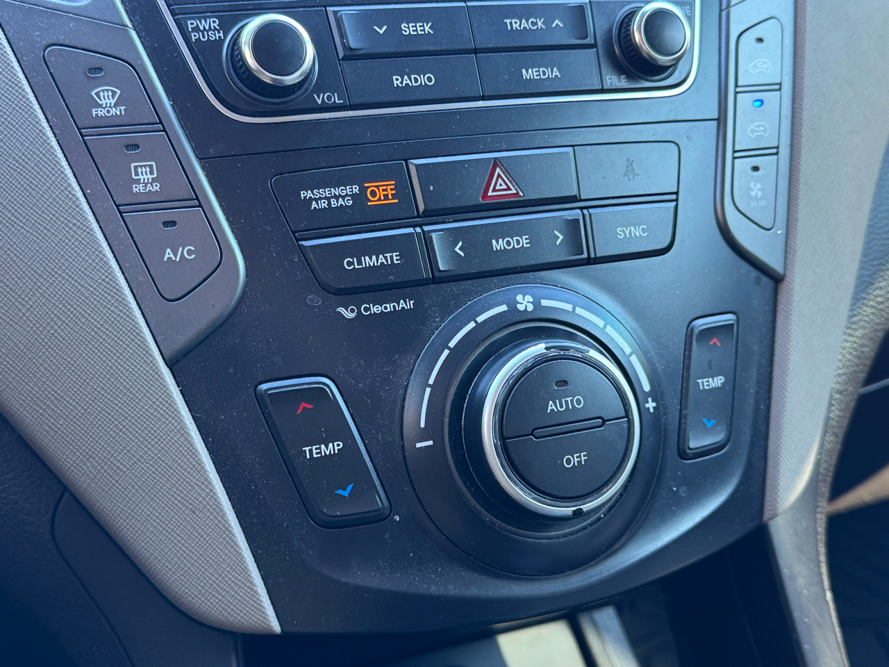 Hyundai Santa Fe SE FWD 2018