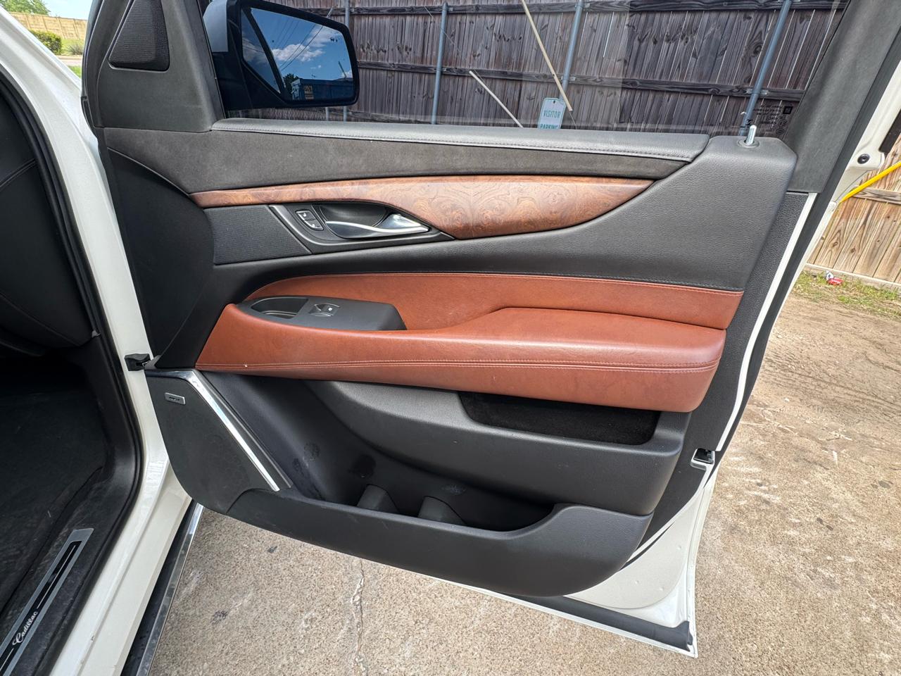 Cadillac Escalade Premium 4WD 2015