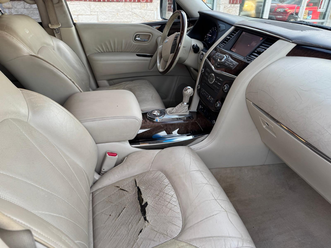 Infiniti QX56 2WD 2012