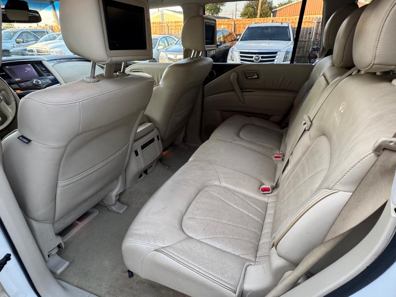 Infiniti QX56 2WD 2012