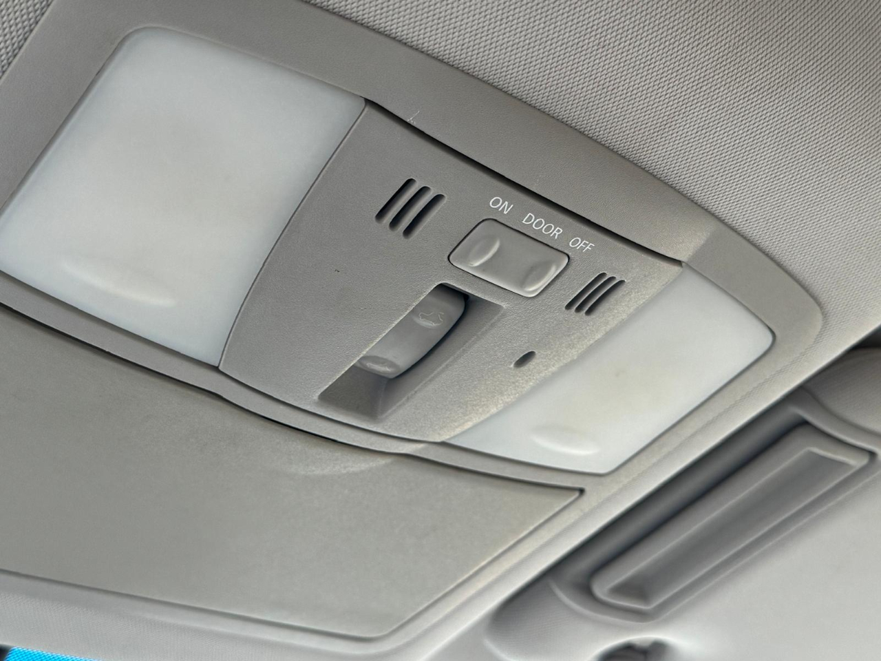 Infiniti QX56 2WD 2012