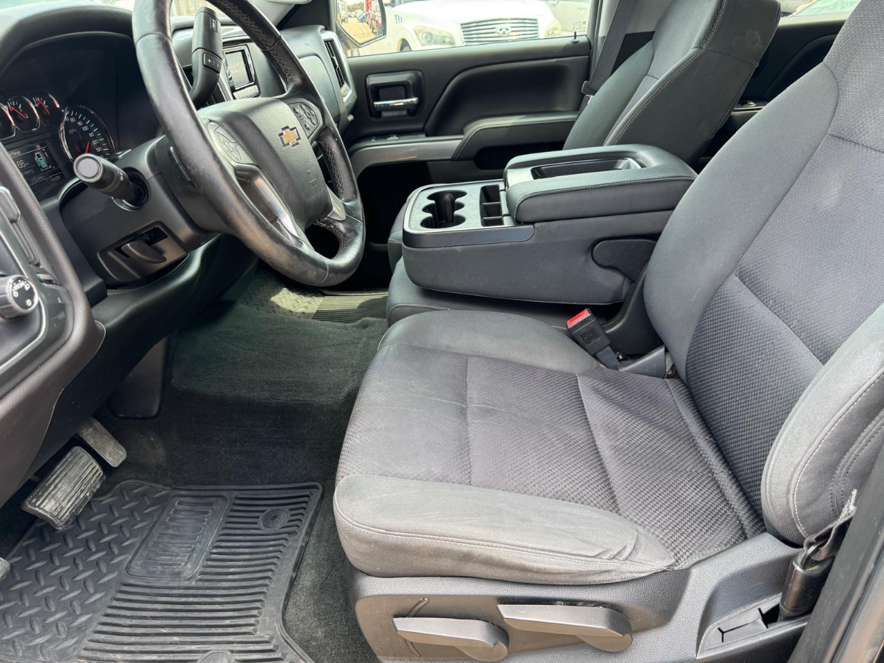 Chevrolet Silverado 1500 2LT Crew Cab Long Box 2WD 2014 Chevrolet Silverado 1500 2LT Crew Cab Long Box 2WD 2014