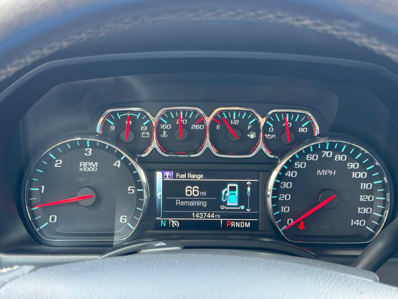 Chevrolet Silverado 1500 2LT Crew Cab Long Box 2WD 2014 Chevrolet Silverado 1500 2LT Crew Cab Long Box 2WD 2014