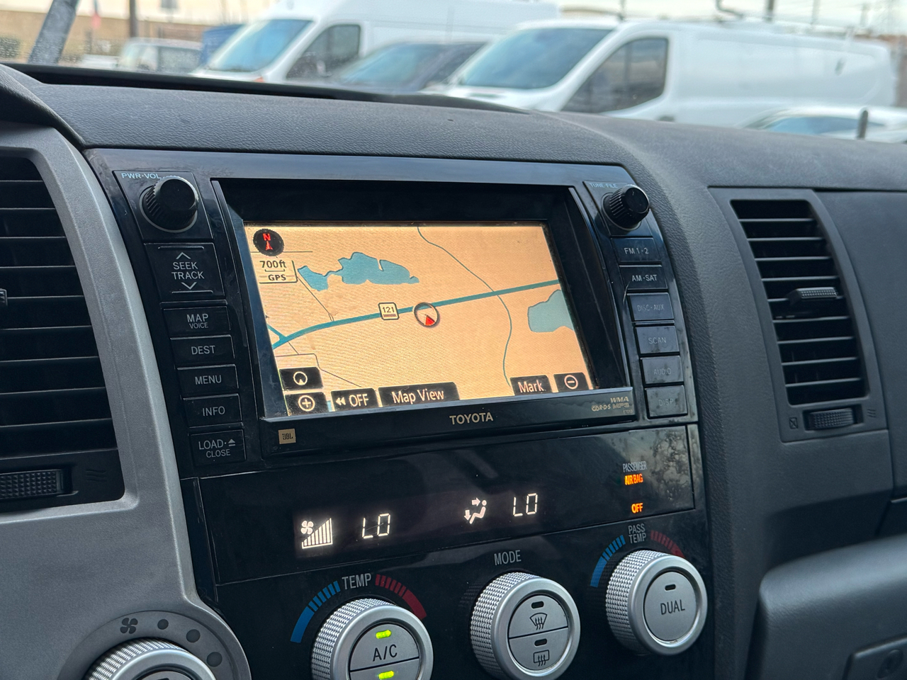 Toyota Tundra Limited CrewMax 6AT 2WD 2007