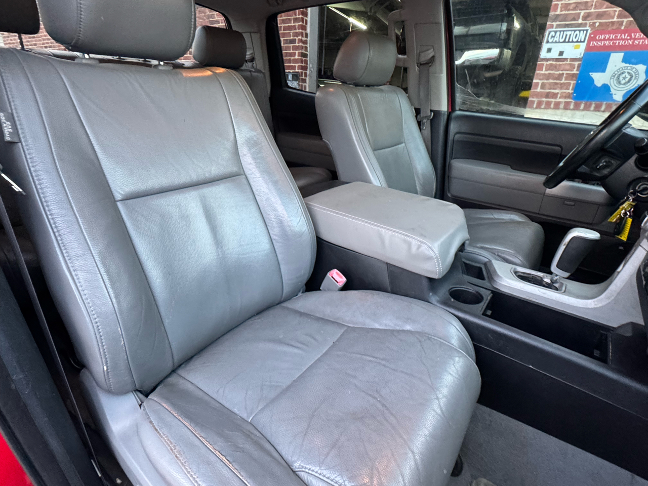 Toyota Tundra Limited CrewMax 6AT 2WD 2007