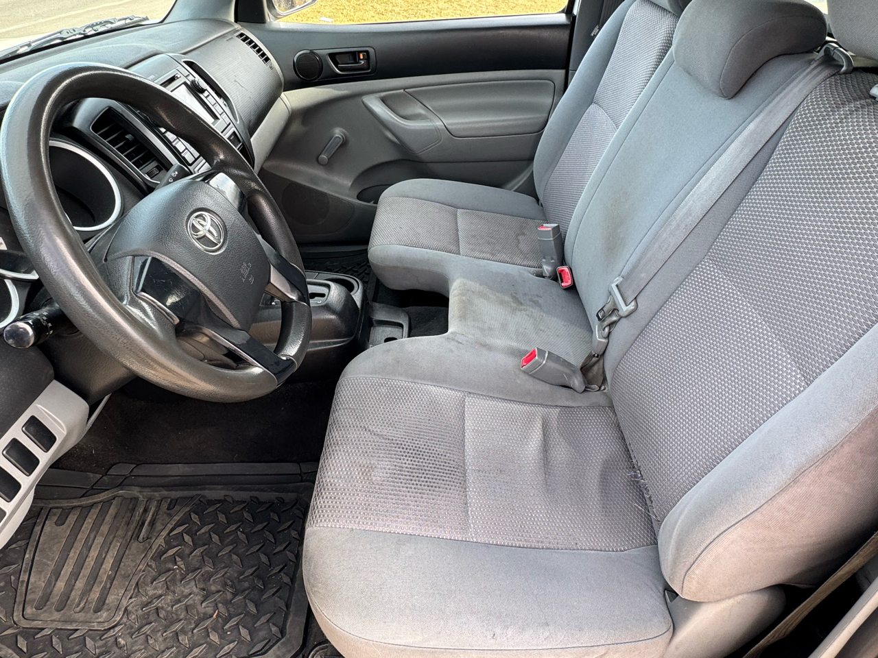 Toyota Tacoma Regular Cab 2WD 2013