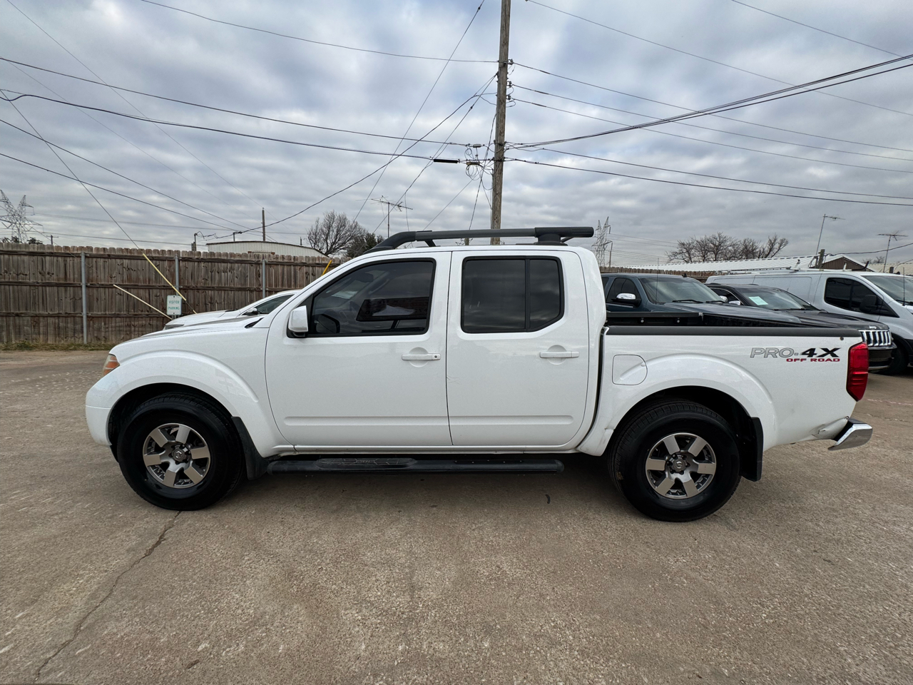 Nissan Frontier SL Crew Cab 4WD 2011