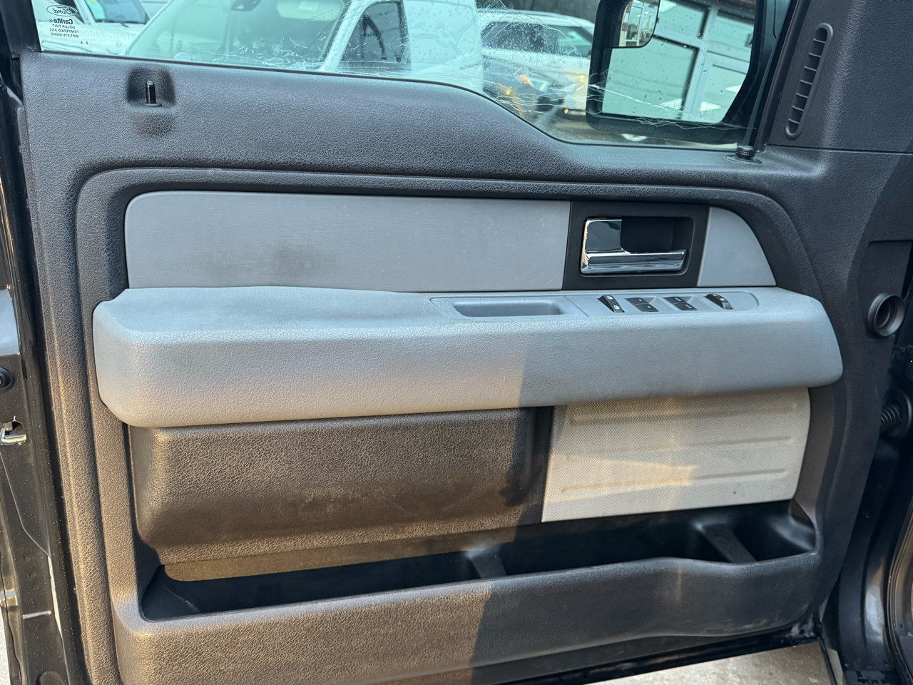 Ford F-150 2WD SuperCrew 150" XLT 2012