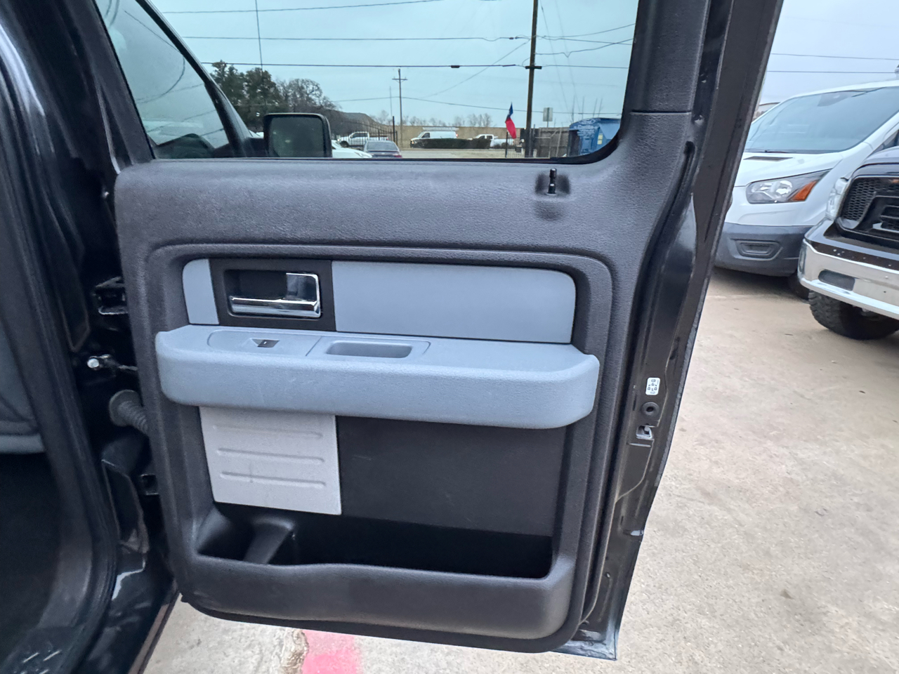 Ford F-150 2WD SuperCrew 150" XLT 2012