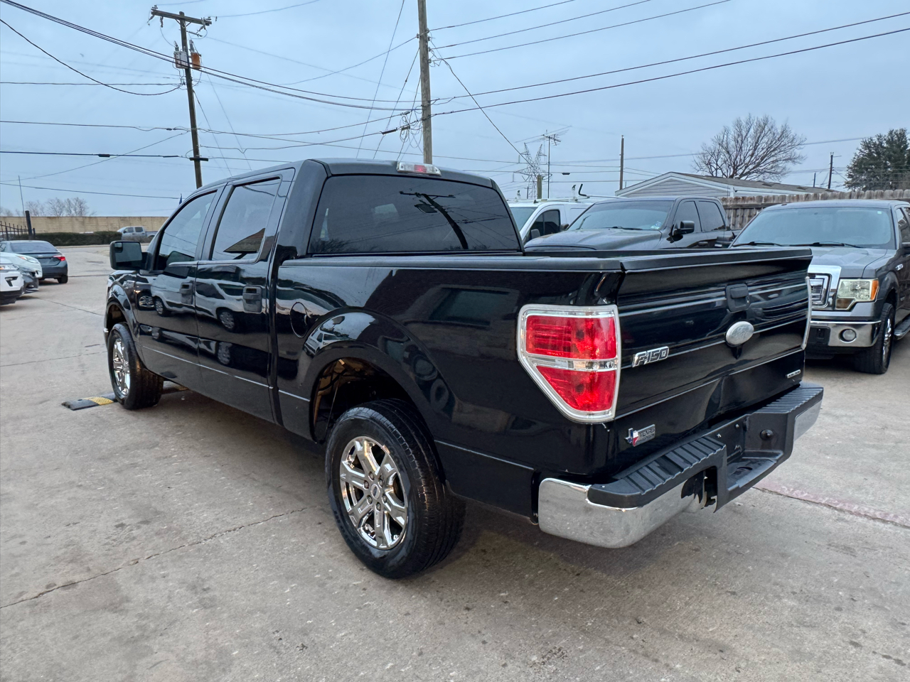 Ford F-150 2WD SuperCrew 150" XLT 2012