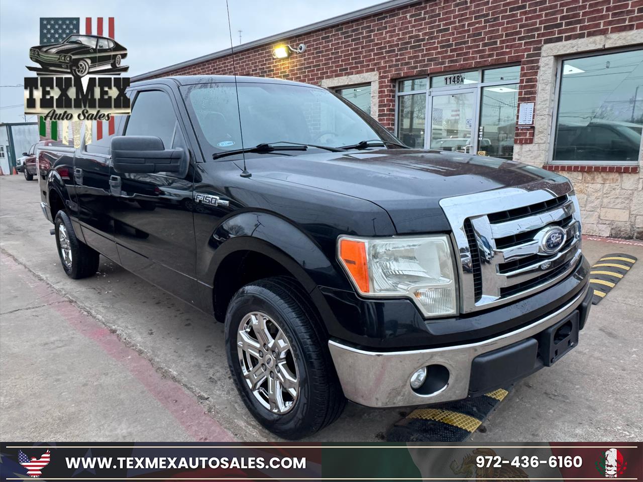 Ford F-150 2WD SuperCrew 150" XLT 2012