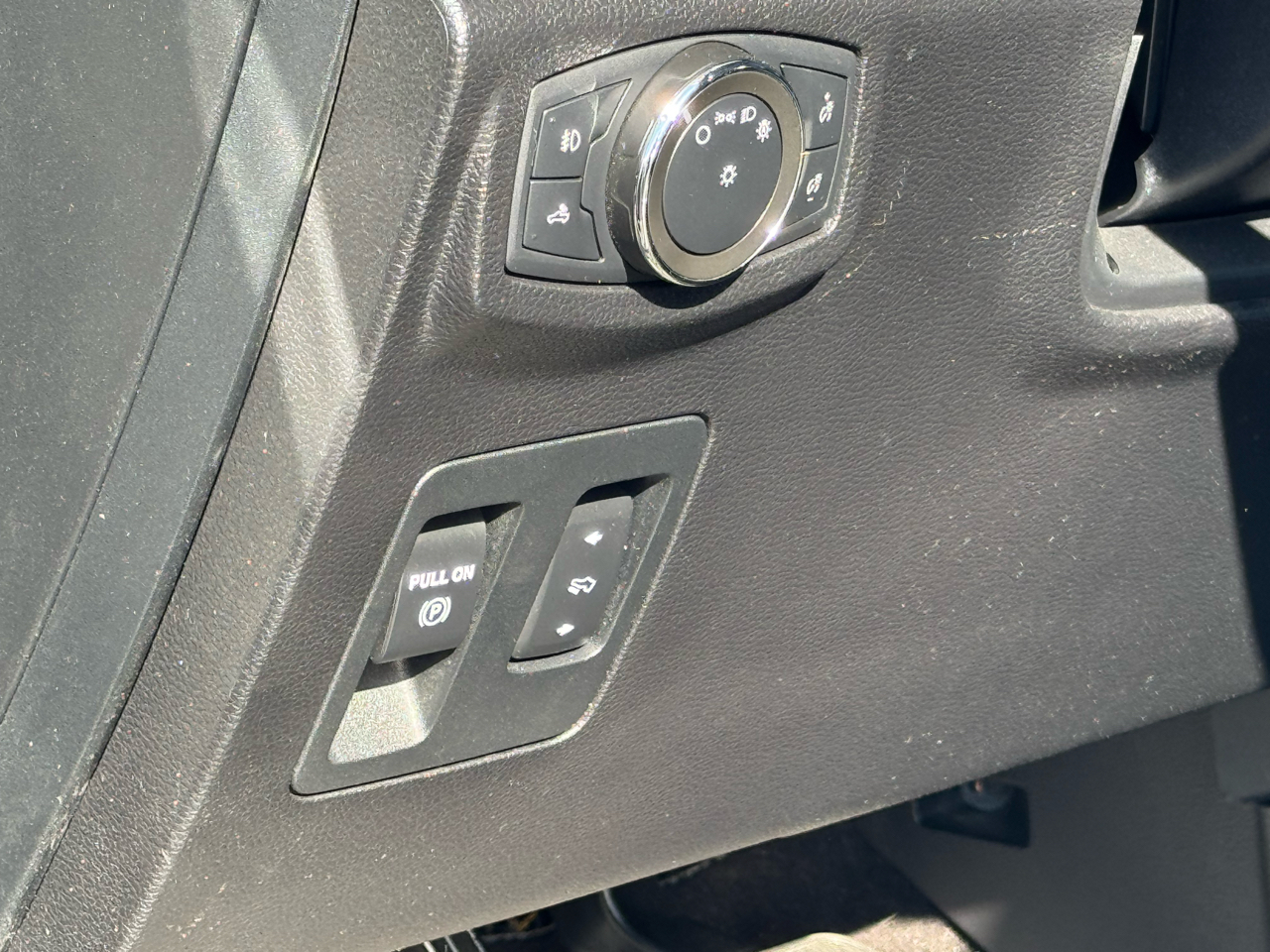 Ford F-150 Lariat SuperCrew 5.5-ft. Bed 4WD 2020