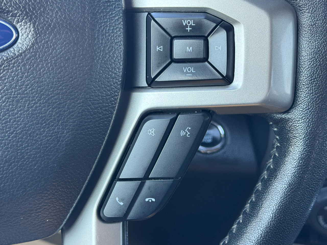 Ford F-150 Lariat SuperCrew 5.5-ft. Bed 4WD 2020