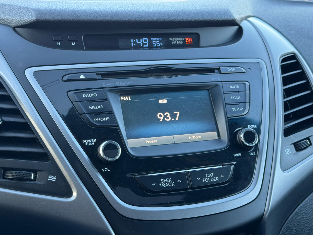 Hyundai Elantra SE 6AT 2016