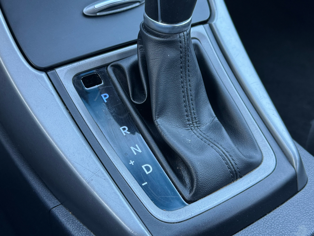 Hyundai Elantra SE 6AT 2016