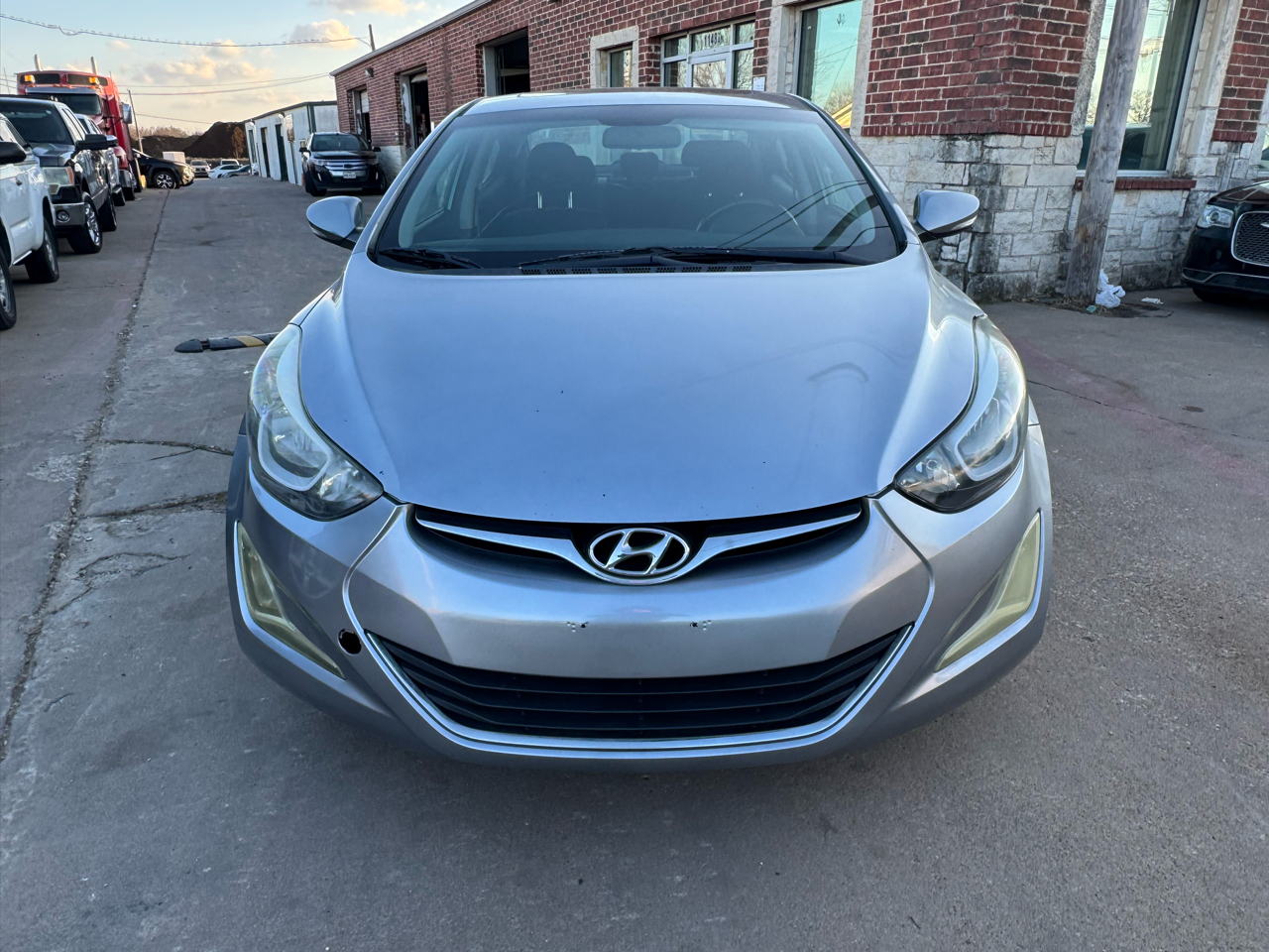 Hyundai Elantra SE 6AT 2016