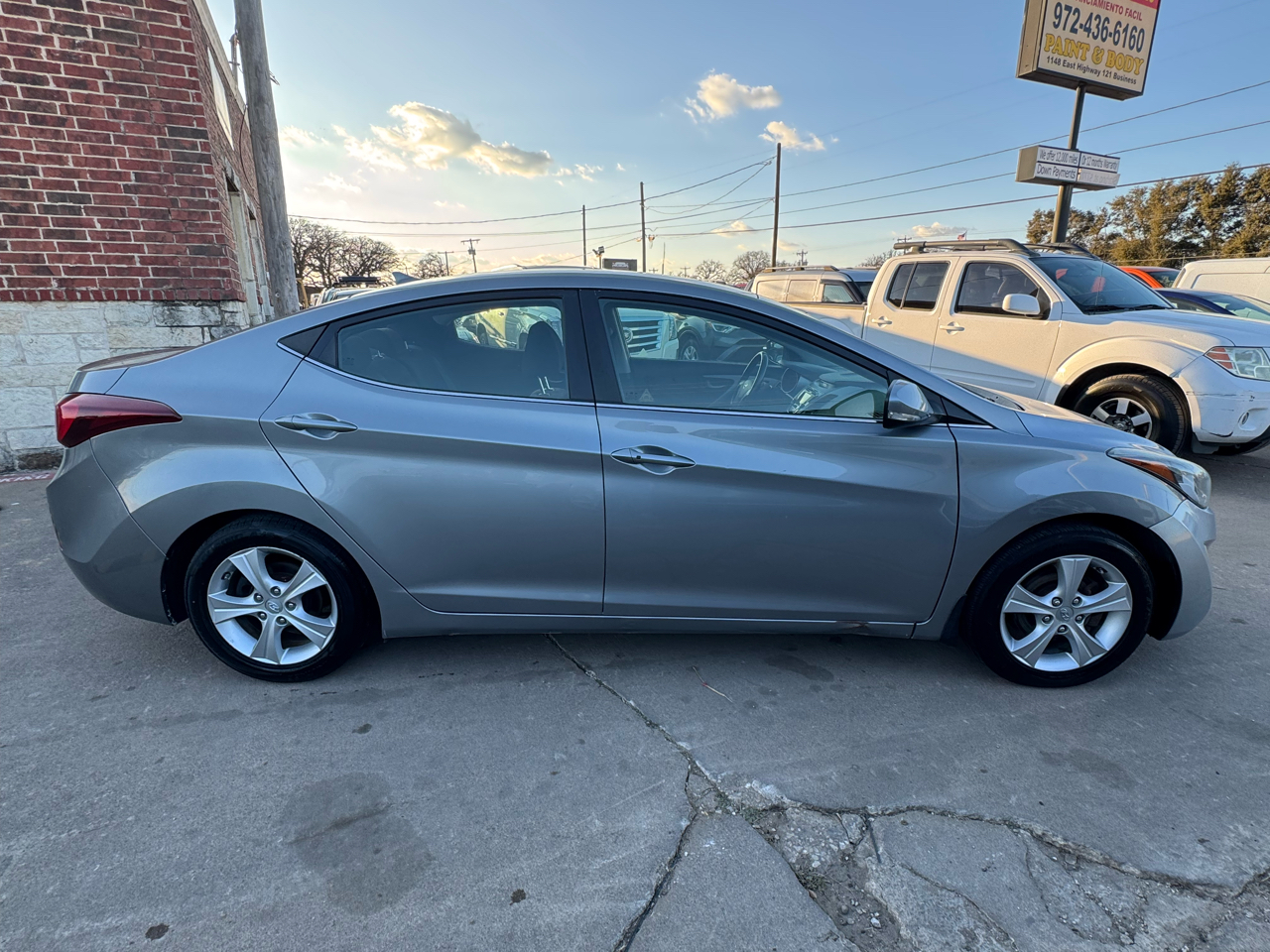 Hyundai Elantra SE 6AT 2016