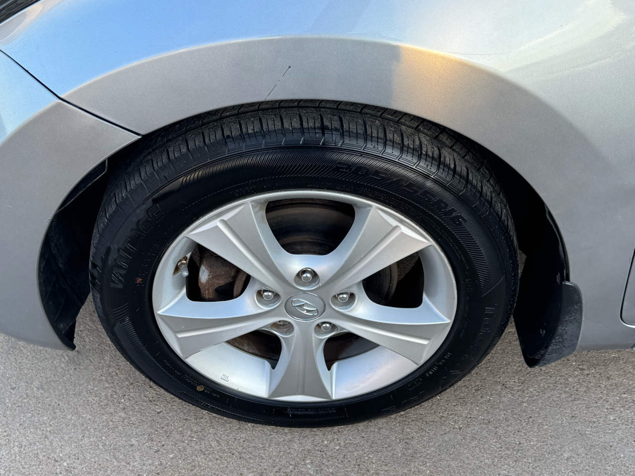 Hyundai Elantra SE 6AT 2016