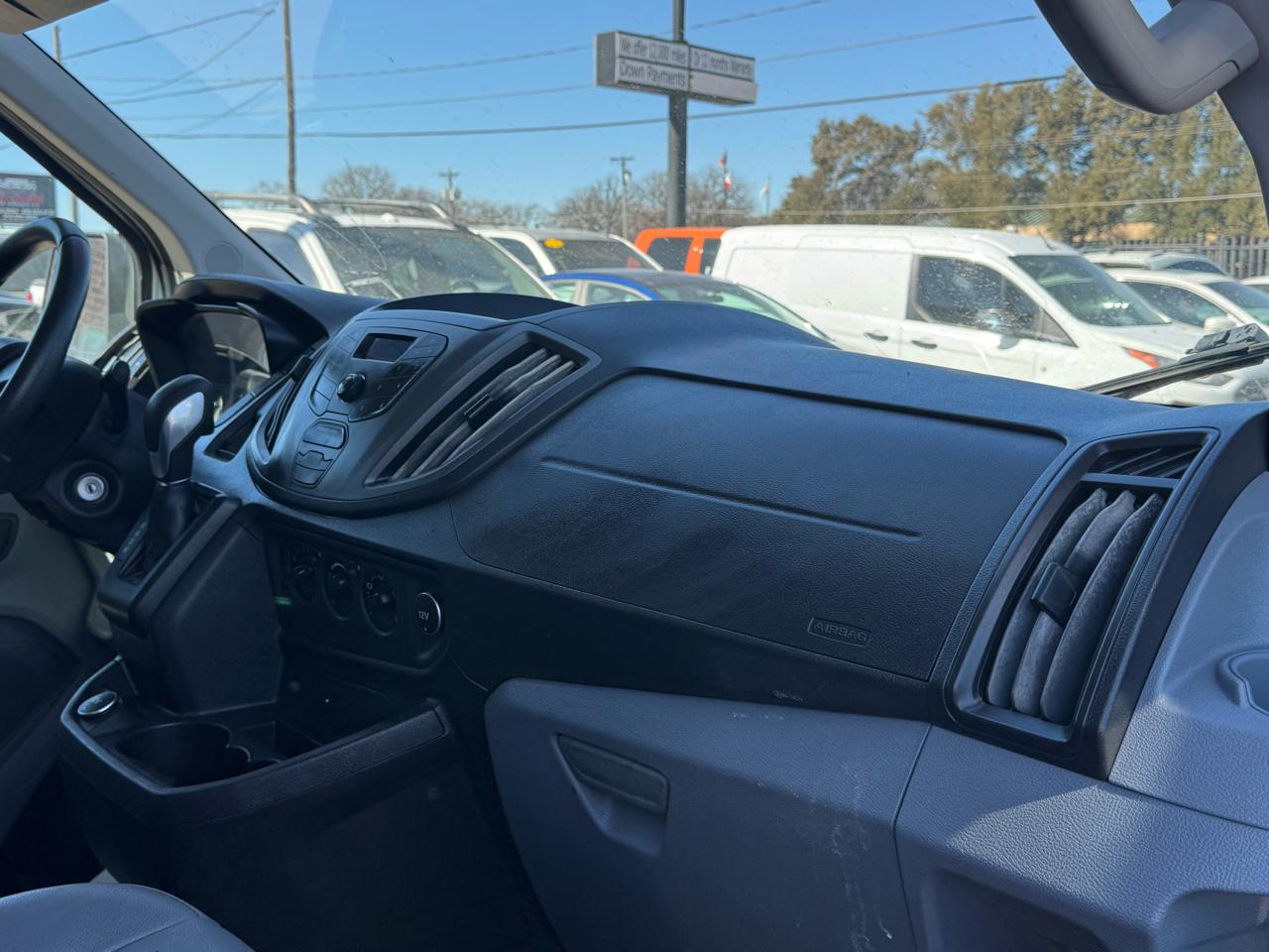 Ford Transit 150 Van Low Roof w/Sliding Pass. 130-in. WB 2017