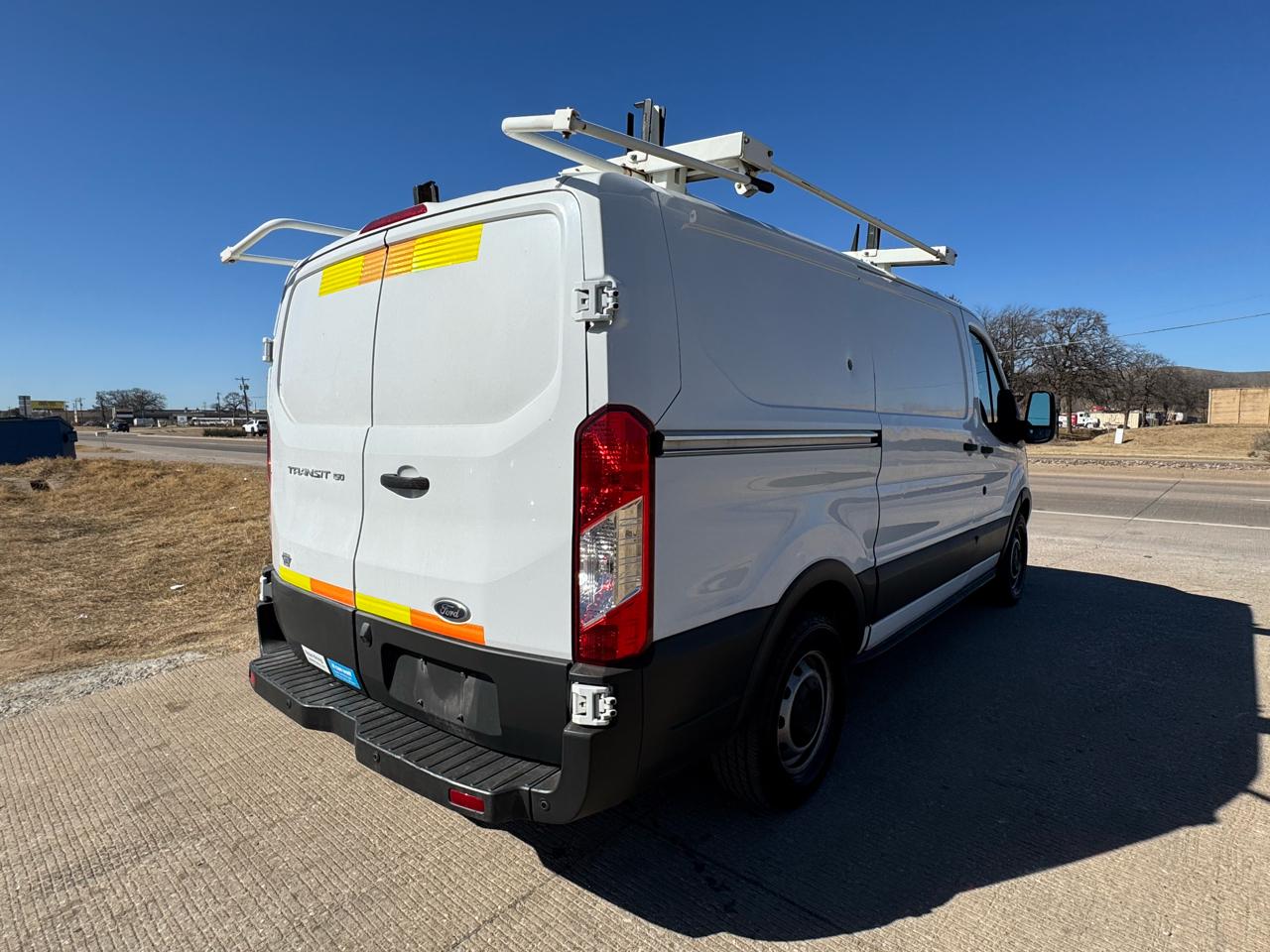 Ford Transit 150 Van Low Roof w/Sliding Pass. 130-in. WB 2017