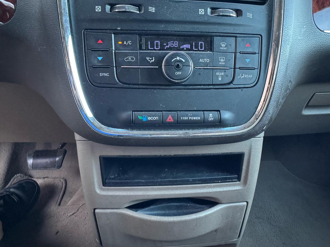 Chrysler Town & Country Touring 2016