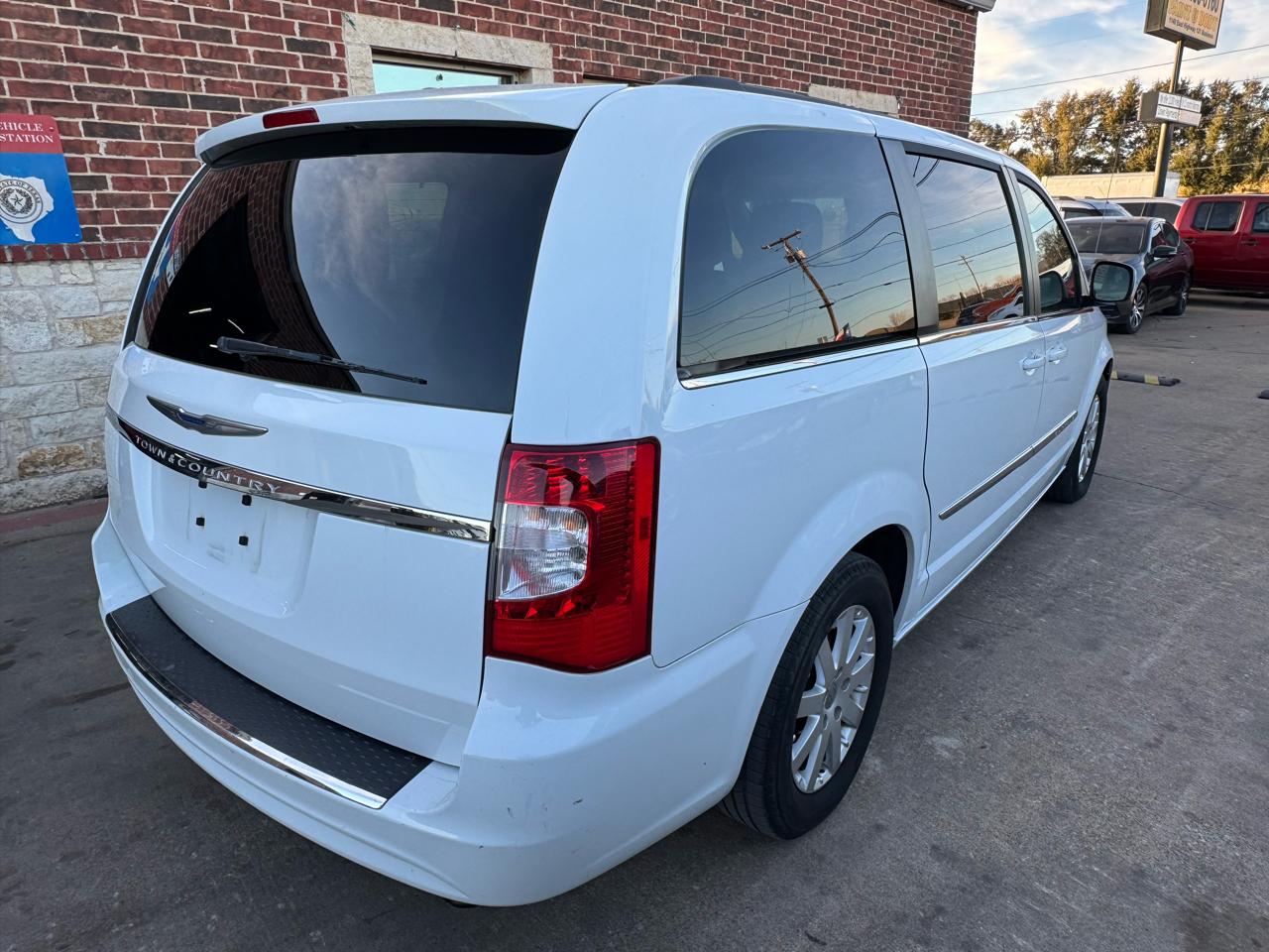Chrysler Town & Country Touring 2016