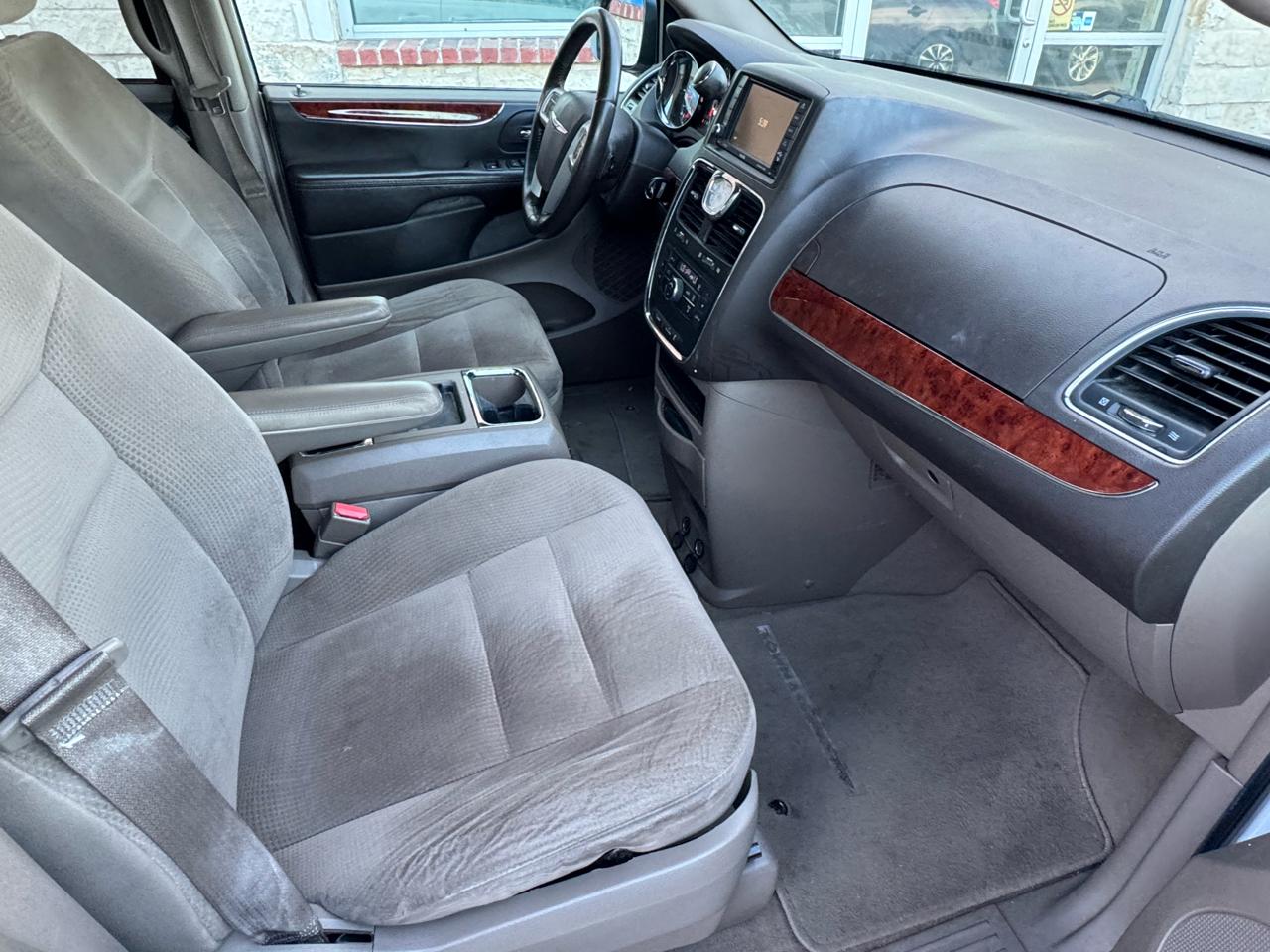 Chrysler Town & Country Touring 2016