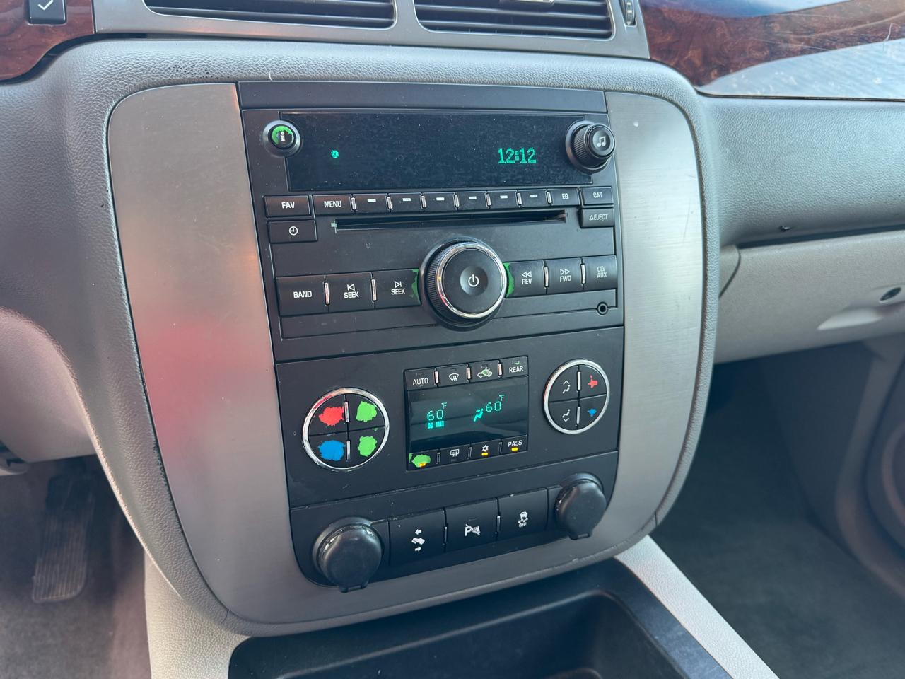 GMC Yukon SLT 2WD 2013