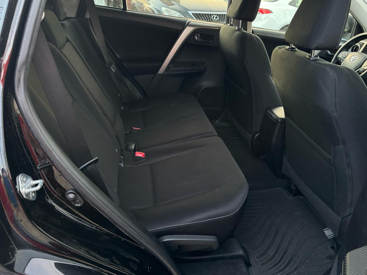 Toyota RAV4 XLE AWD 2015