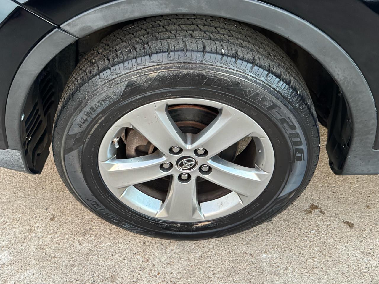 Toyota RAV4 XLE AWD 2015