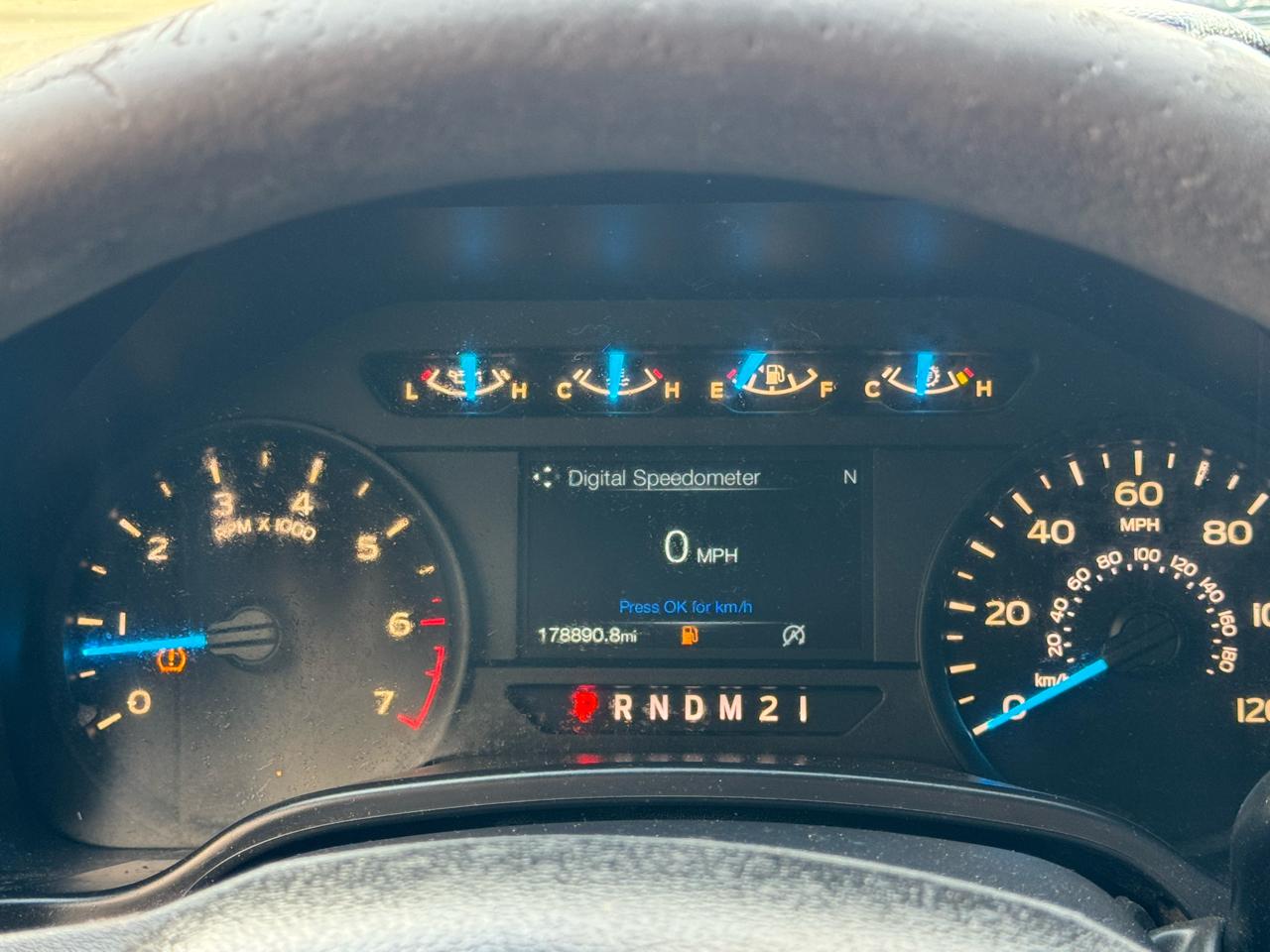 Ford F-150 Supercab 139" XL 2017