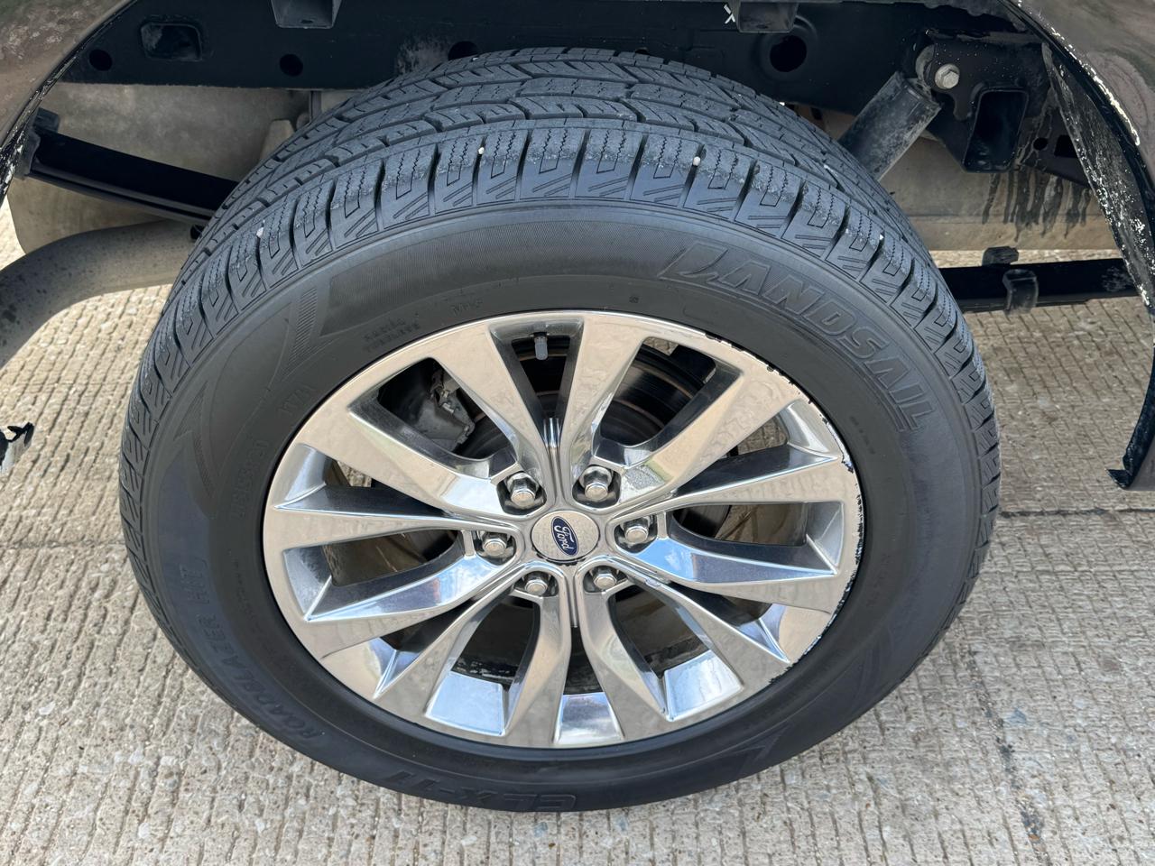 Ford F-150 Supercab 139" XL 2017