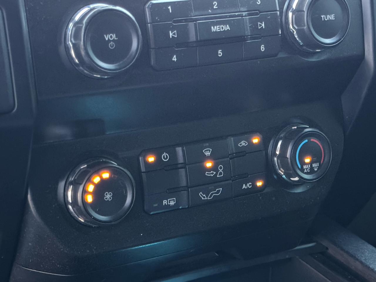 Ford F-150 2WD SuperCab 133" STX 2019