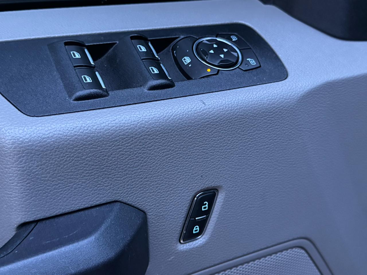 Ford F-150 2WD SuperCab 133" STX 2019