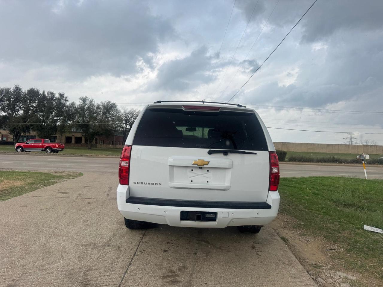 Chevrolet Suburban LT 1500 2WD 2013