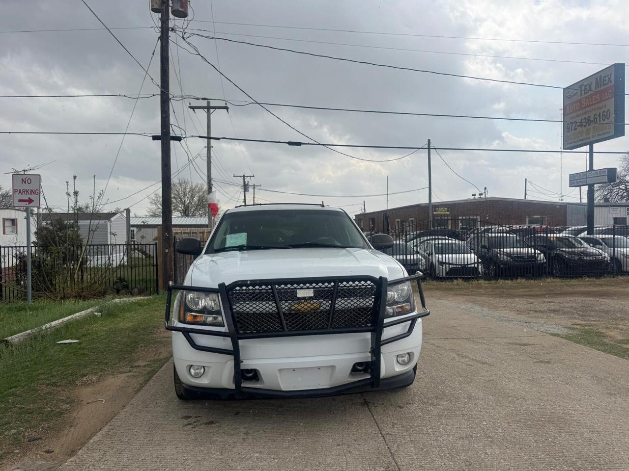 Chevrolet Suburban LT 1500 2WD 2013