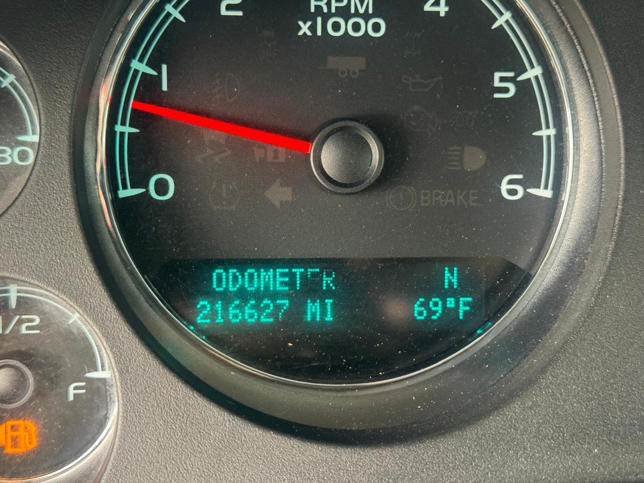 Chevrolet Suburban LT 1500 2WD 2013