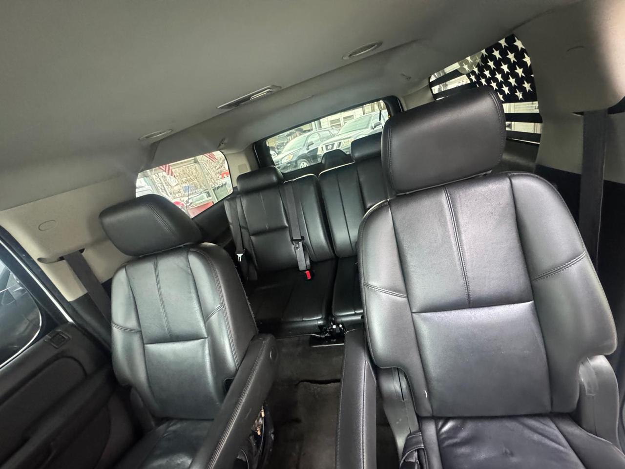 Chevrolet Suburban LT 1500 2WD 2013