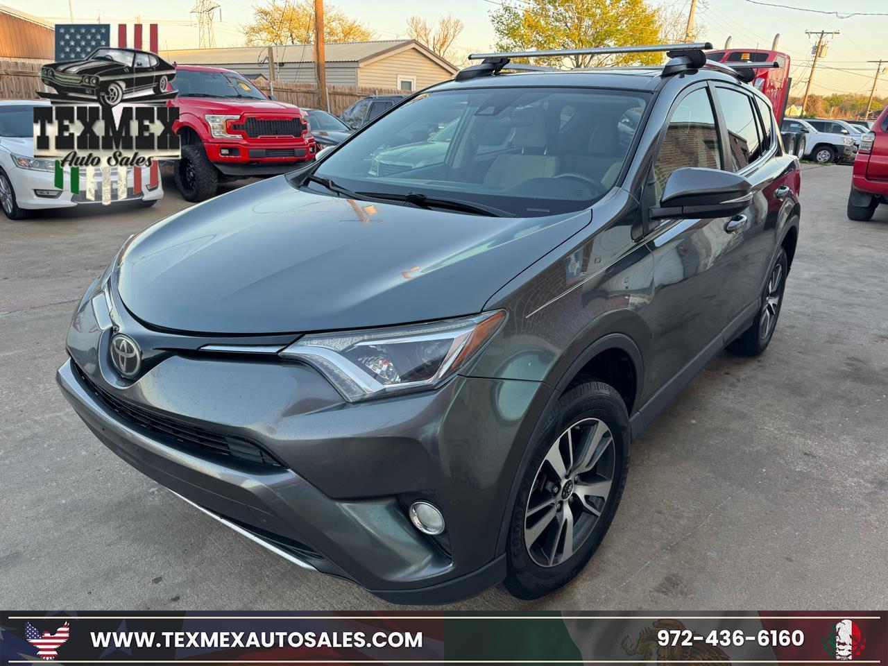 Toyota RAV4 XLE FWD 2017