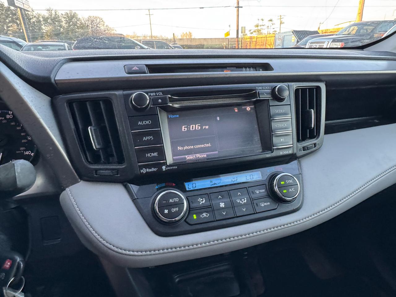 Toyota RAV4 XLE FWD 2017