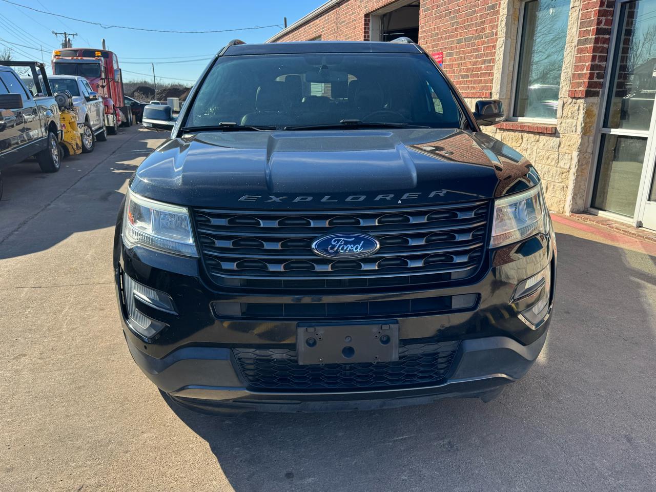 Ford Explorer XLT FWD 2017