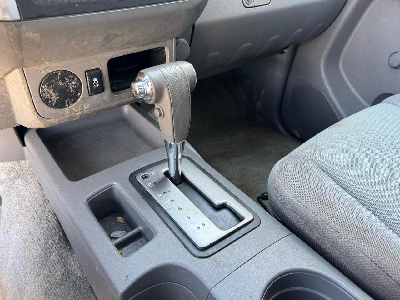 Nissan Frontier SV King Cab I4 5MT 2WD 2016