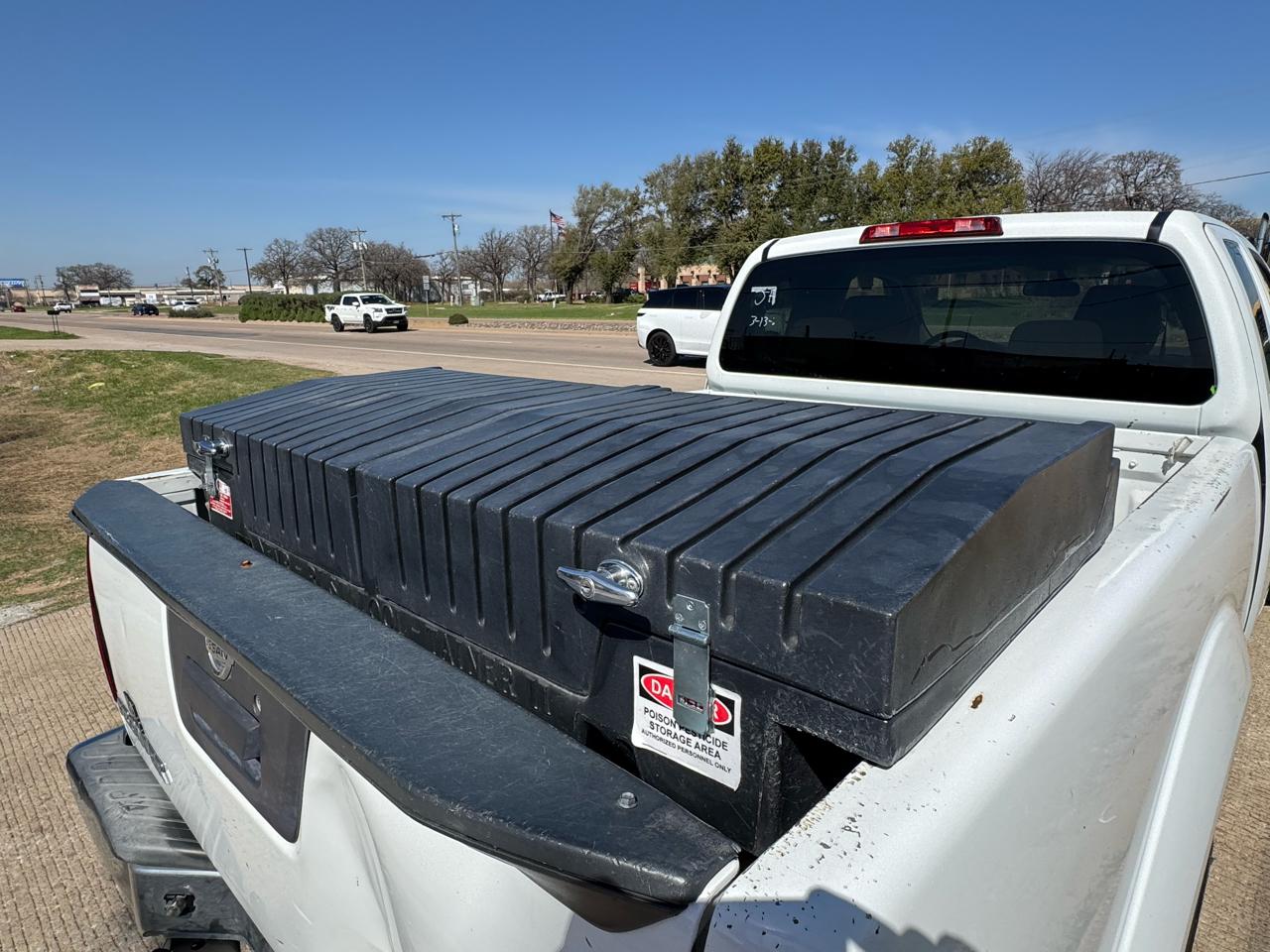 Nissan Frontier SV King Cab I4 5MT 2WD 2016