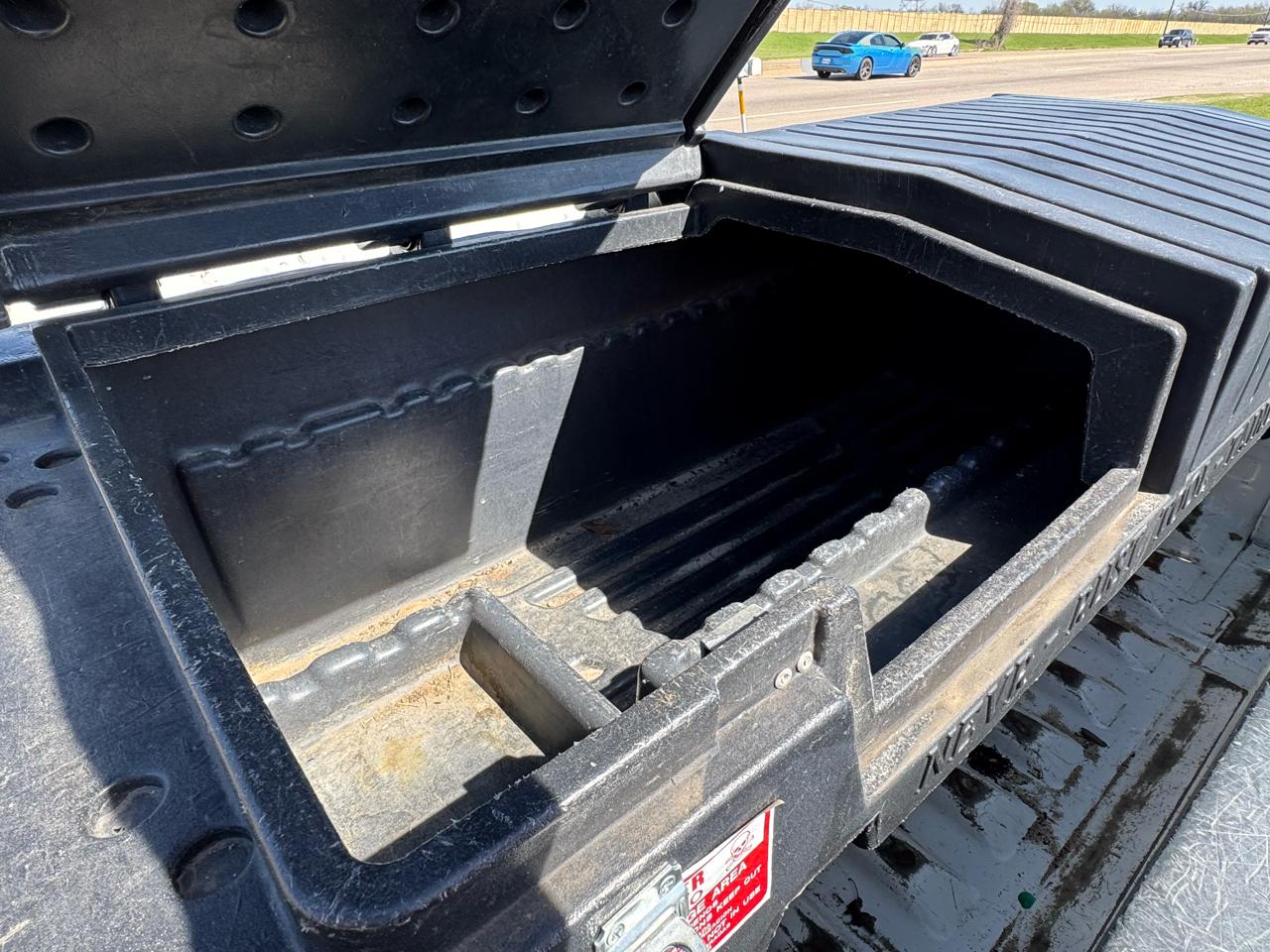 Nissan Frontier SV King Cab I4 5MT 2WD 2016