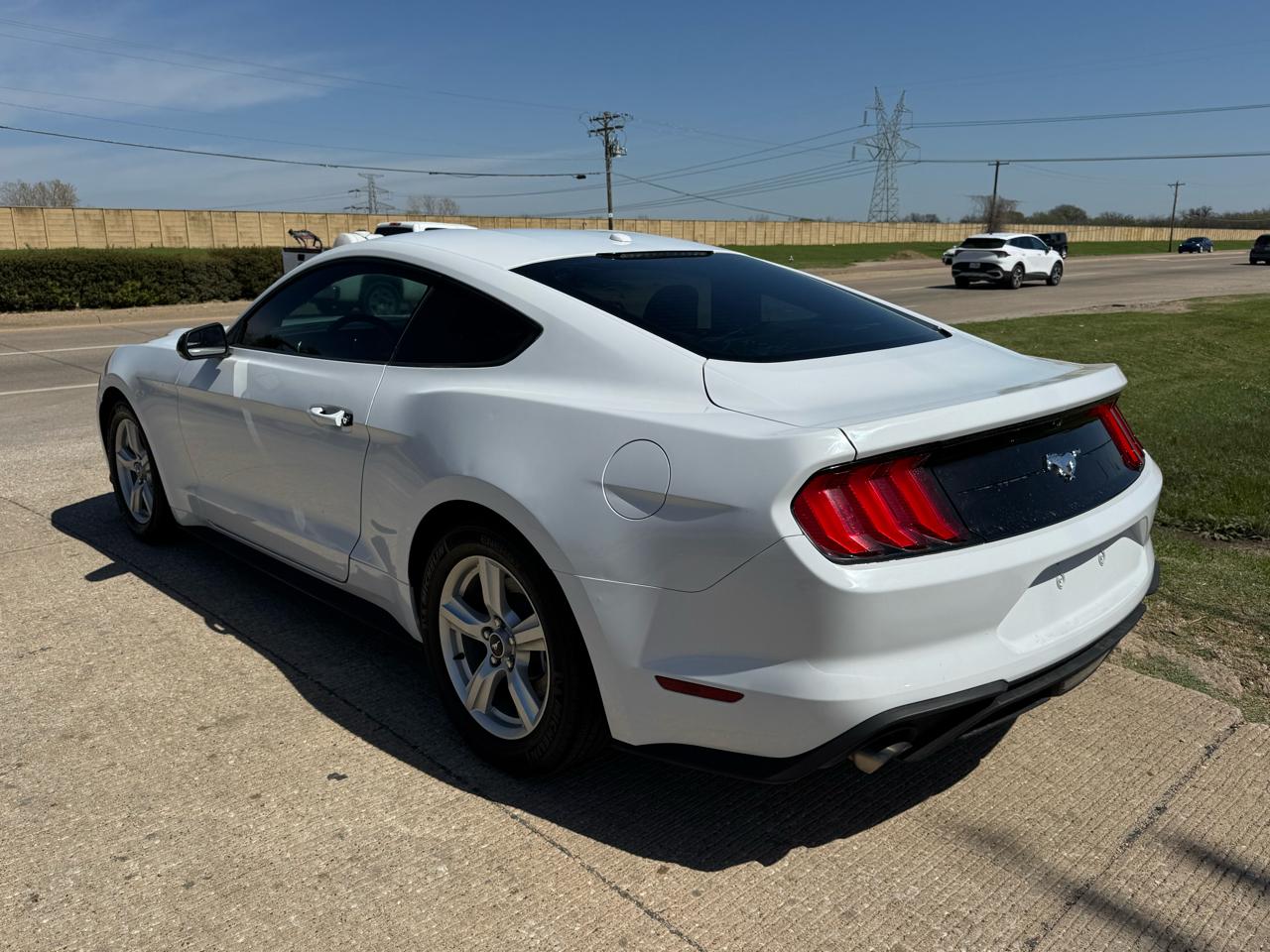 Ford Mustang EcoBoost Coupe 2019