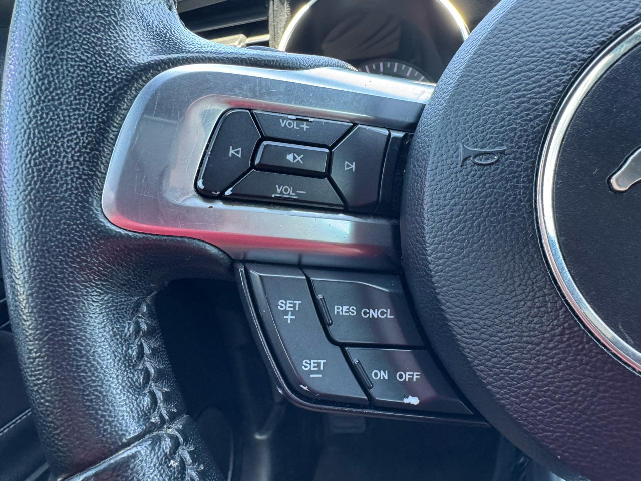 Ford Mustang EcoBoost Coupe 2019